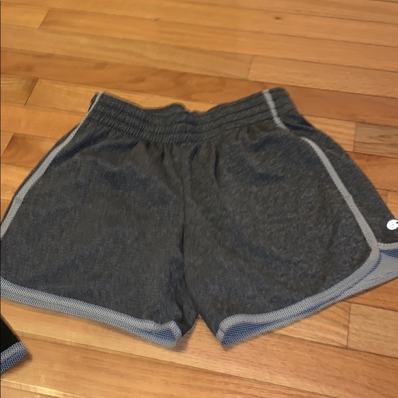Champion Athletic Shorts 2/10$ - Picture 3 of 5
